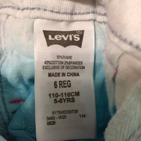 Levi’s tie dye shortie shorts - Picture 3 of 3